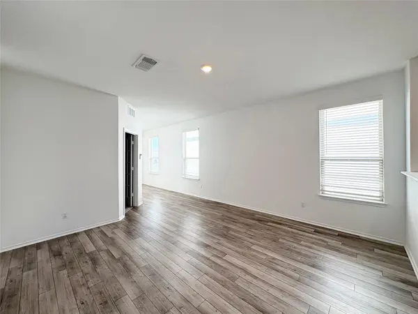 217 English Oak ST, Georgetown, TX 78626