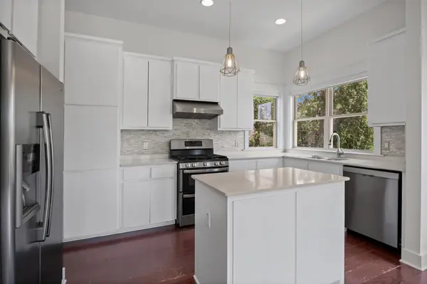 1301 San Bernard ST, Austin, TX 78702