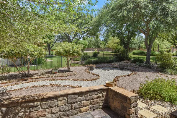 101 Rockrose CT, Georgetown, TX 78633