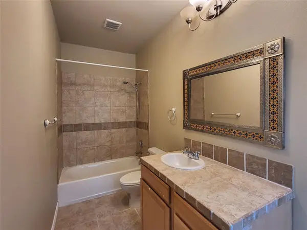 1105 N Cuernavaca DR #A, Austin, TX 78733