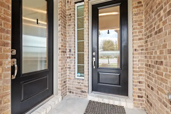 505 Sixpence LN, Georgetown, TX 78628