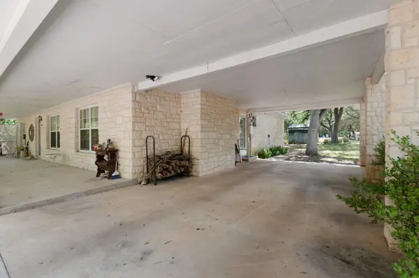 1208 Oak St, Burnet, TX 78611