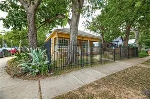 911 E 2nd ST, Austin, TX 78702