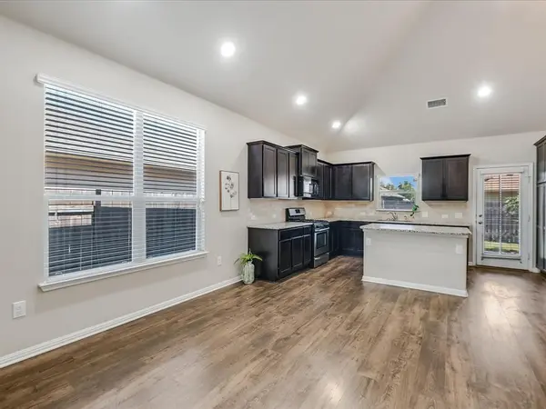 141 Serrano ST, Georgetown, TX 78628