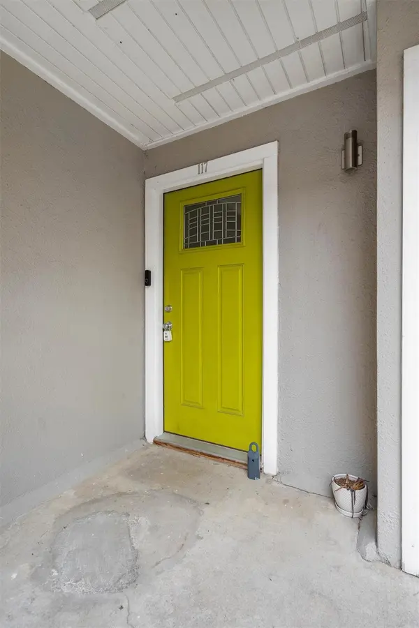 935 La Posada DR #117, Austin, TX 78752