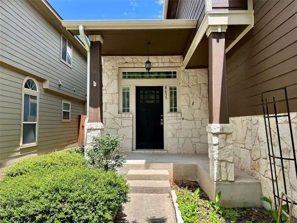 8633 White Ibis DR, Austin, TX 78729