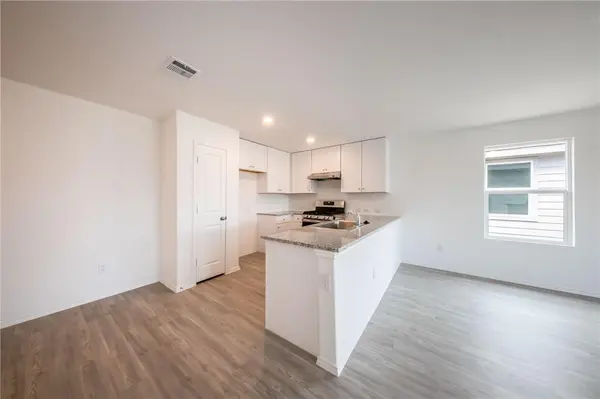 2867 Rosefinch ST, New Braunfels, TX 78130