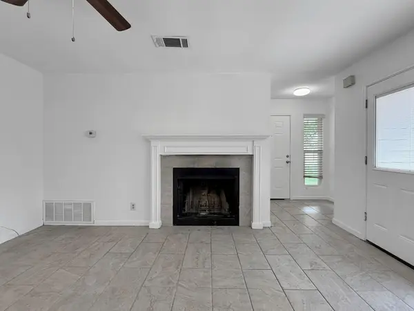 403 Fantail LOOP #A, Lakeway, TX 78734