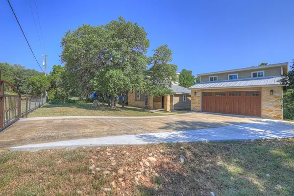 3055 Lakeview DR, Canyon Lake, TX 78133