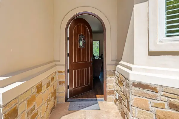 3304 Blue Jay LN, Austin, TX 78732