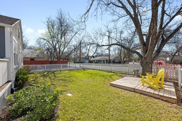 1407 S Myrtle ST, Georgetown, TX 78626