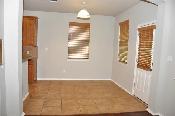 507 Las Colinas DR, Leander, TX 78641
