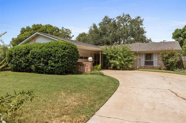3304 Whitepine DR, Austin, TX 78757
