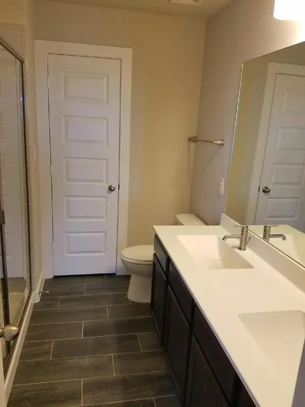 166 Lakeview CT, Kyle, TX 78640