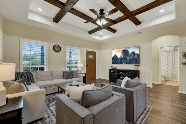 596 Riviera DR, Canyon Lake, TX 78133