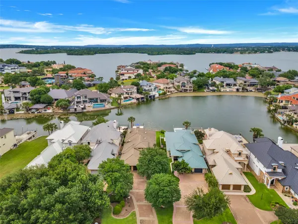 223 Dominion DR, Horseshoe Bay, TX 78657