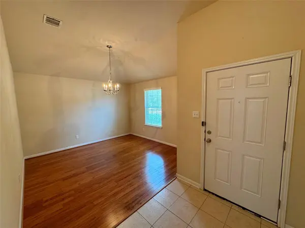 112 Beargrass DR, Kyle, TX 78640