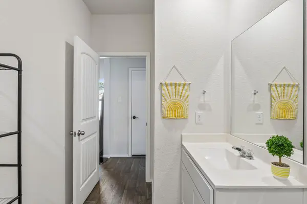 343 Sickle LOOP, Kyle, TX 78640
