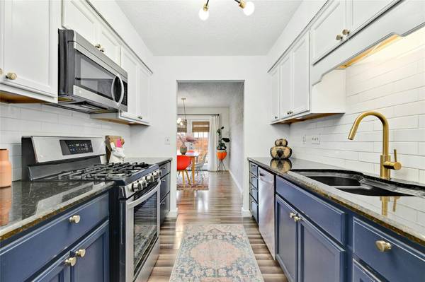 11010 Prairie Dove CIR, Austin, TX 78758