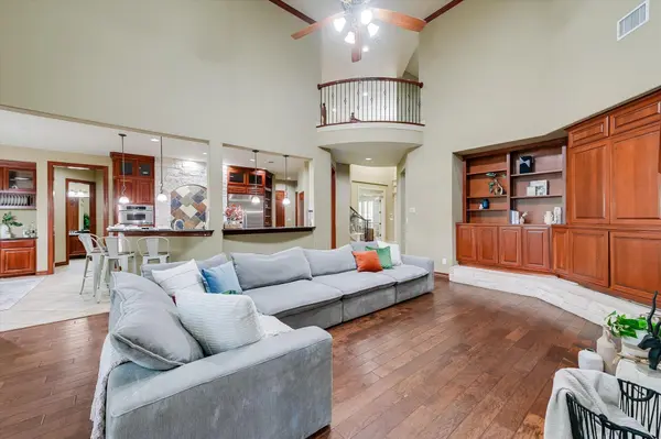 10200 Sunningdale CV, Austin, TX 78717