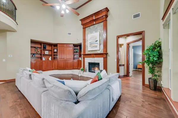 10200 Sunningdale CV, Austin, TX 78717