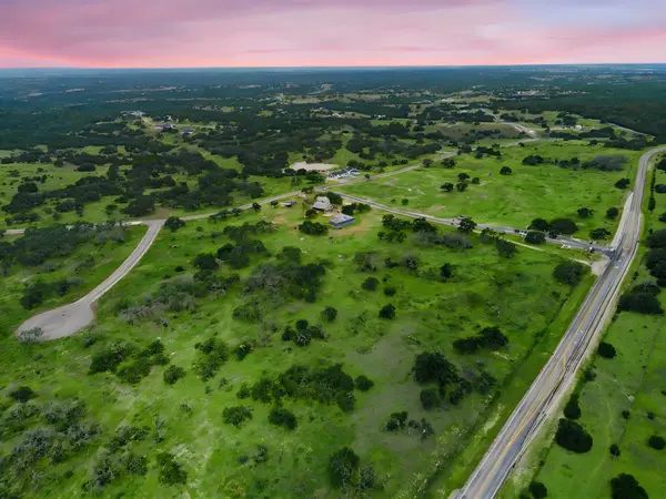 000 Muy Alto Ranch DR, Harper, TX 78631