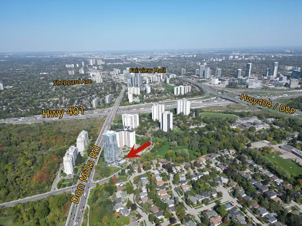 18 Graydon Hall DR #TH12, Toronto C13, ON M3A 0A4