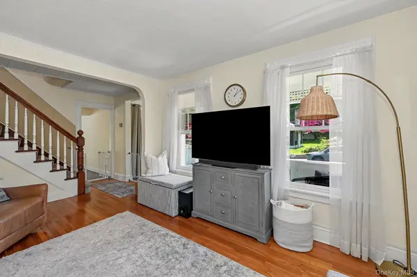 80 Leonard ST, Stamford, CT 06905