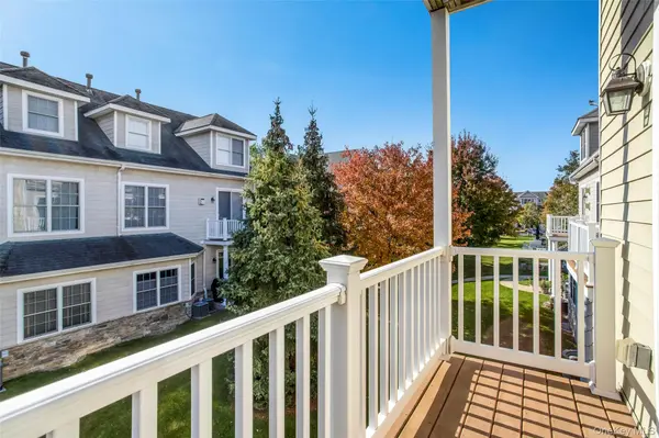 1410 Half Moon Bay DR, Croton-on-hudson, NY 10520