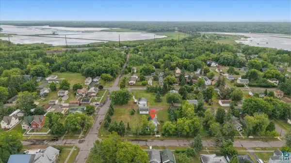324 98th Ave W, Duluth, MN 55808