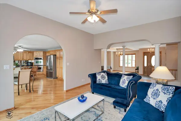 1240 Waterside Lane, Crown Point, IN 46307