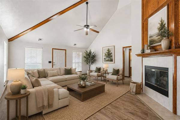 1001 SW 24th ST, Moore, OK 73170