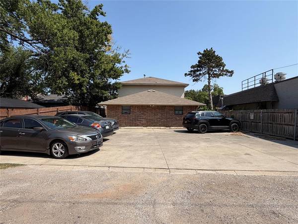 312 E Ayers ST, Edmond, OK 73034