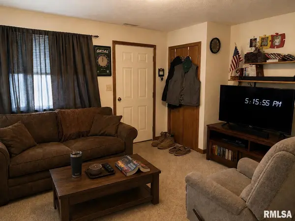 100 & 101 Professional DR #1-16, Marion, IL 62959