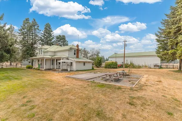 29105 S Cheney-Plaza Rd, Cheney, WA 99004