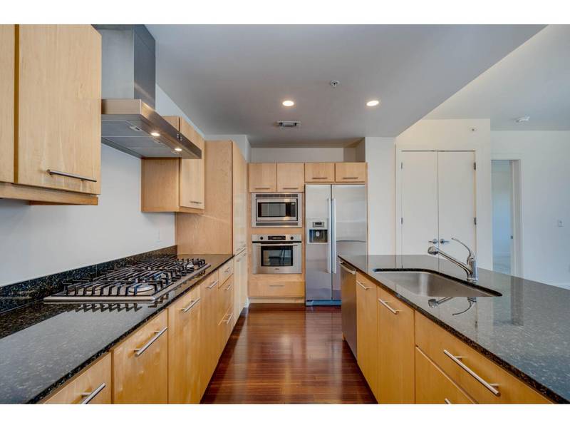 210 Lee Barton DR #411, Austin, TX 78704