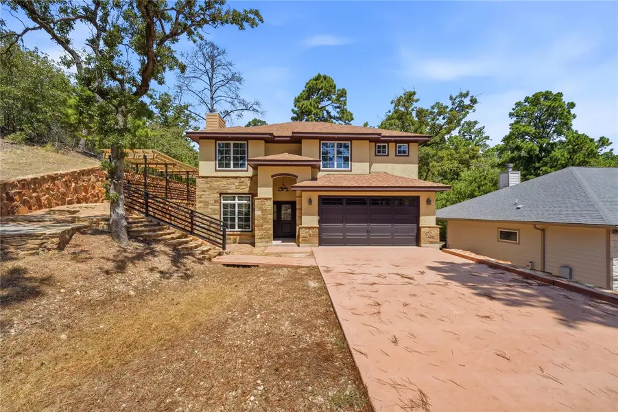 212 Makaha DR, Bastrop, TX 78602