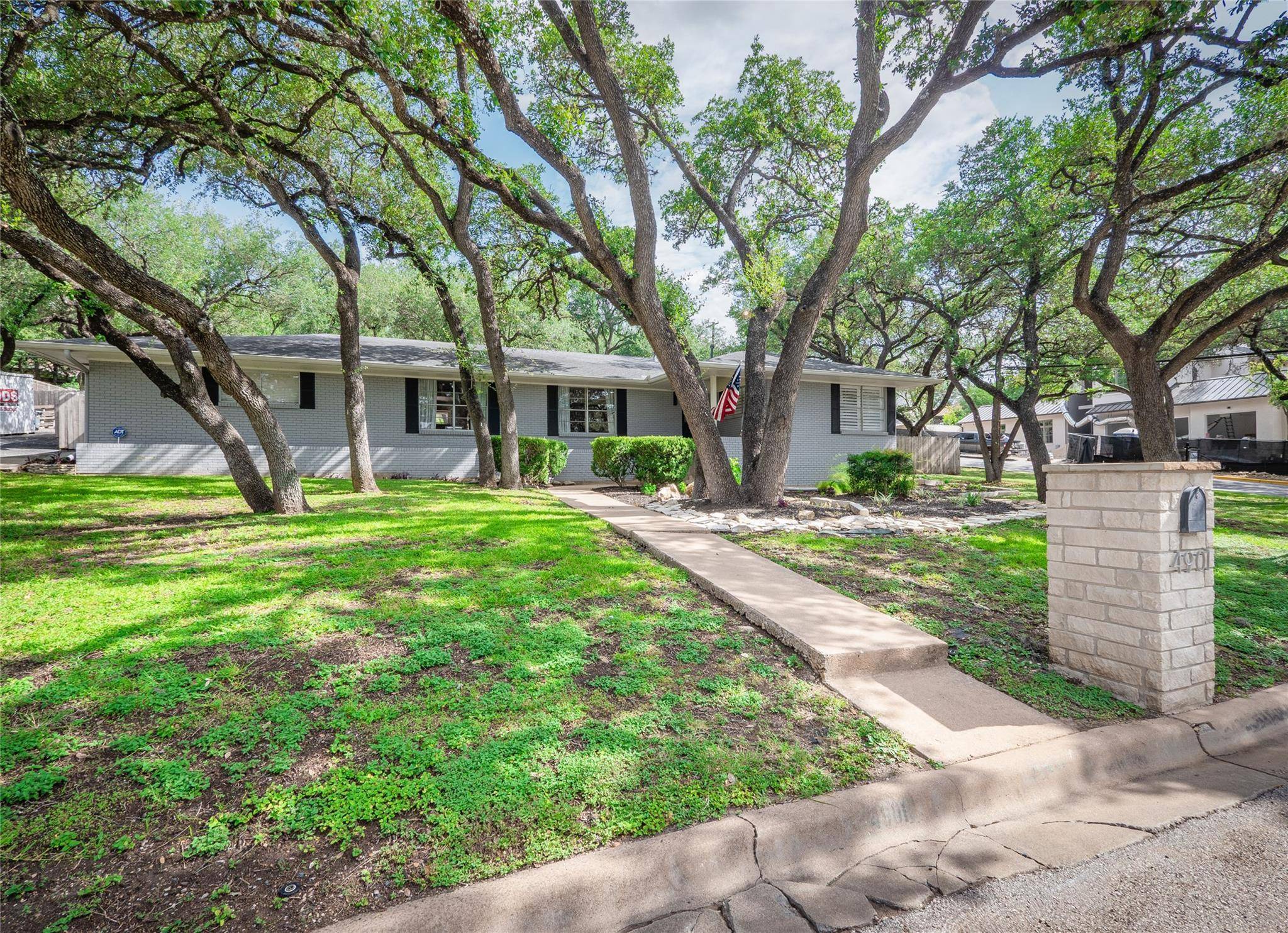 4901 Timberline DR, Austin, TX 78746