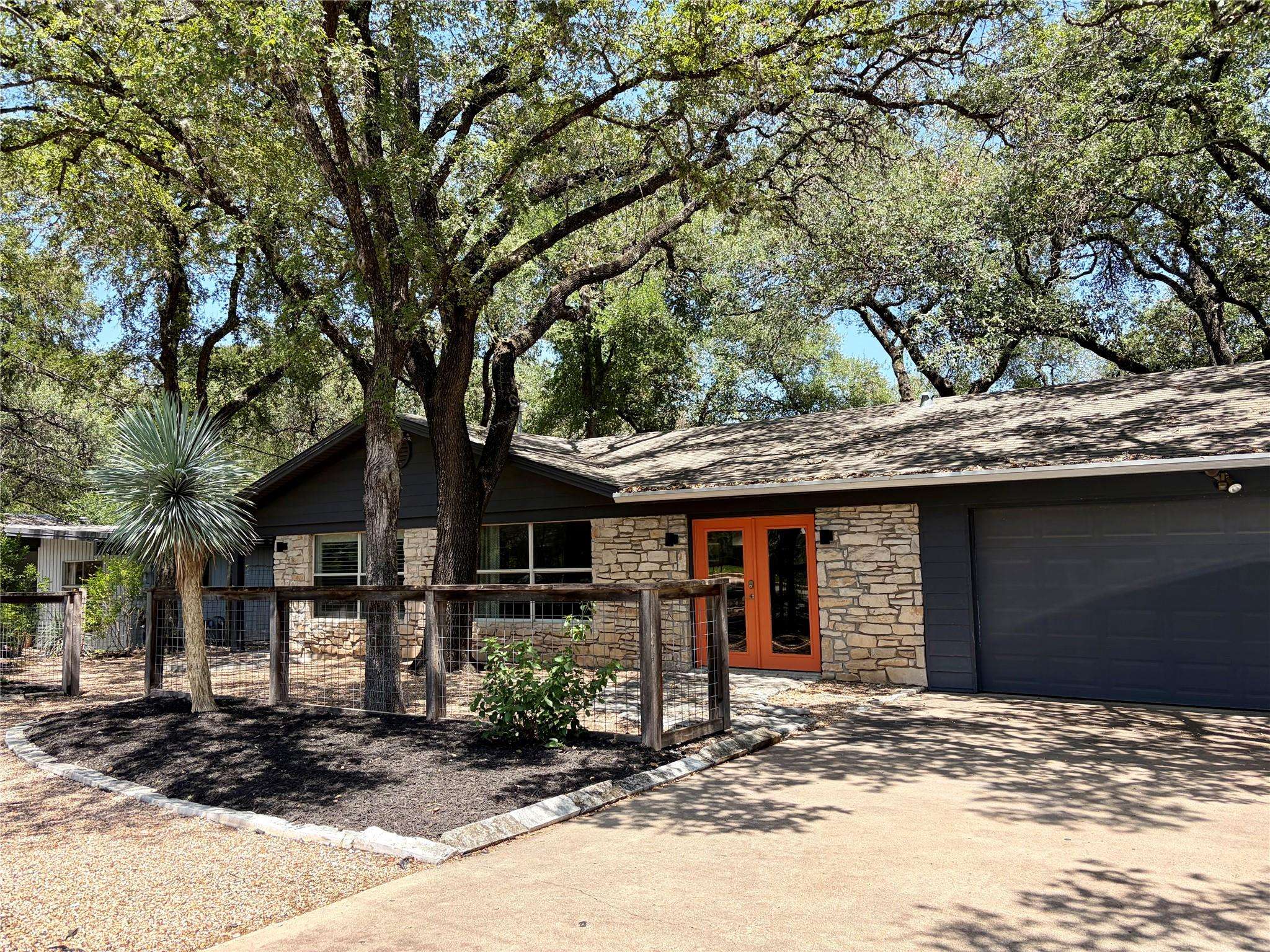 435 Brady LN, Austin, TX 78746