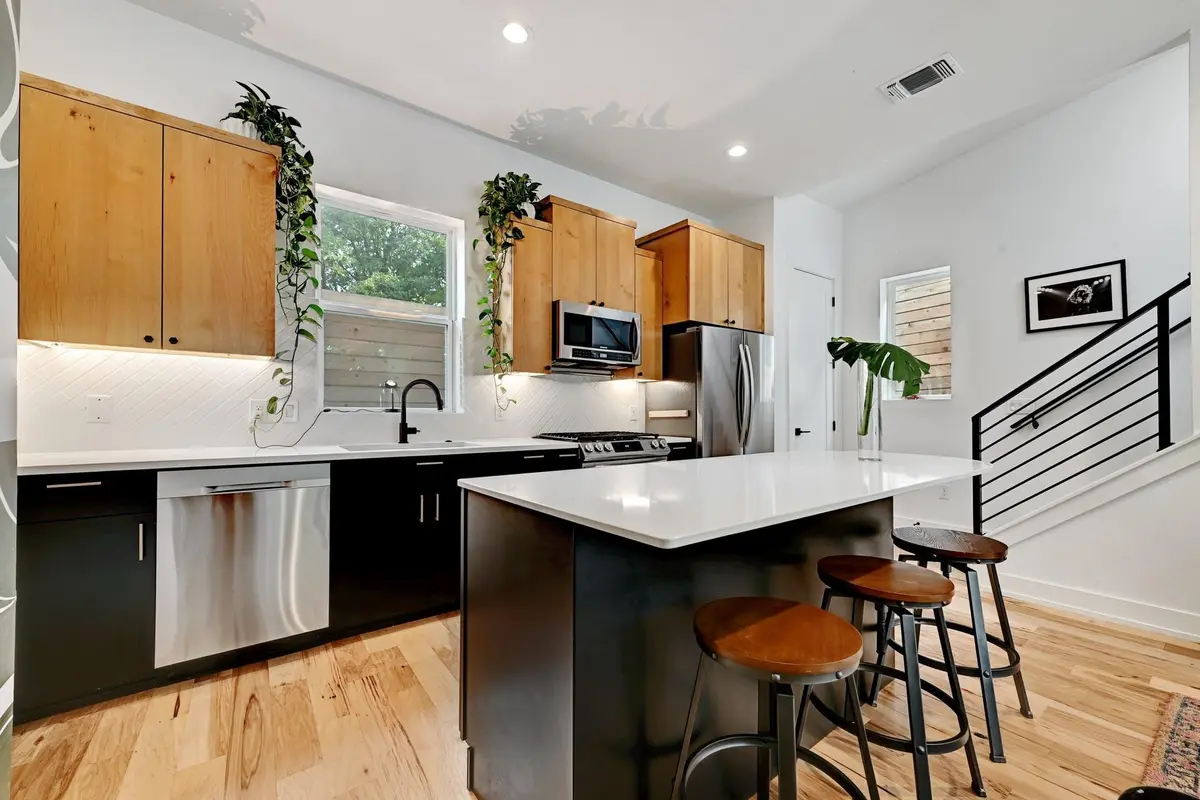 1407 Greenwood Ave #3, Austin, TX 78721