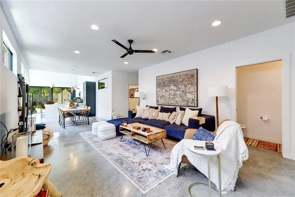 1005 Cardinal LN #A, Austin, TX 78704