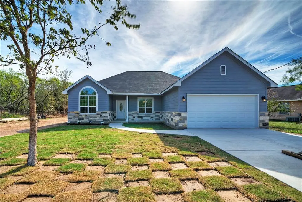 107 Kipapa CT, Bastrop, TX 78602