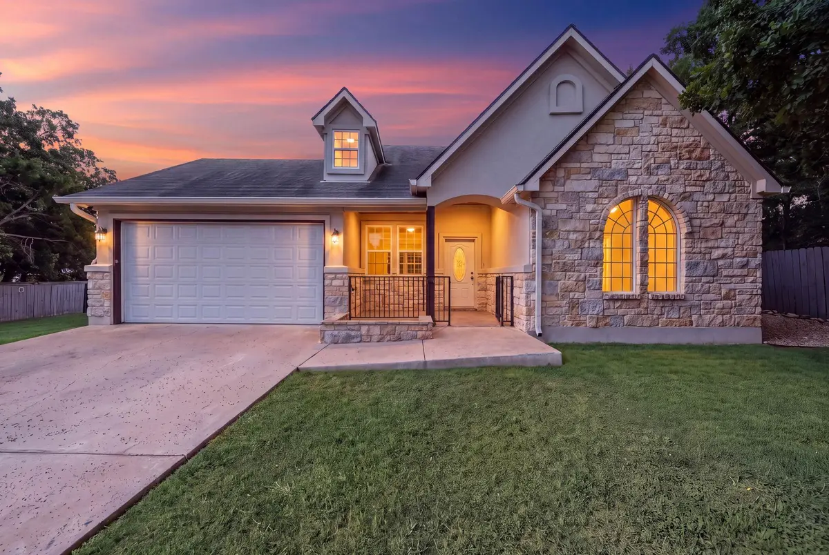 263 Indian Oak DR, Bastrop, TX 78602