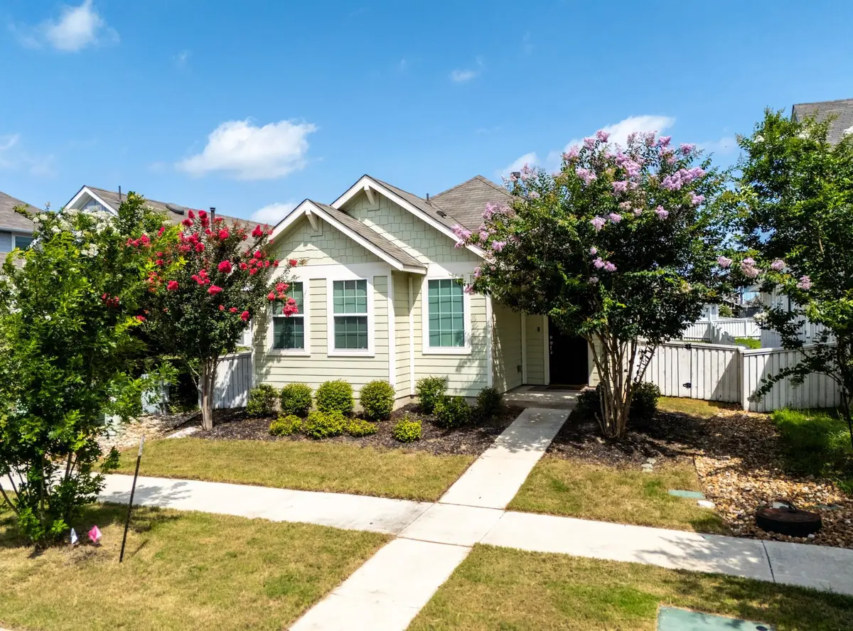 125 Fabion ST, Kyle, TX 78640