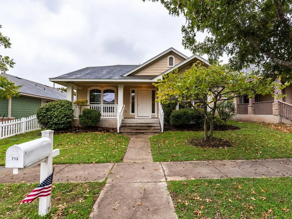713 Hogan, Kyle, TX 78640