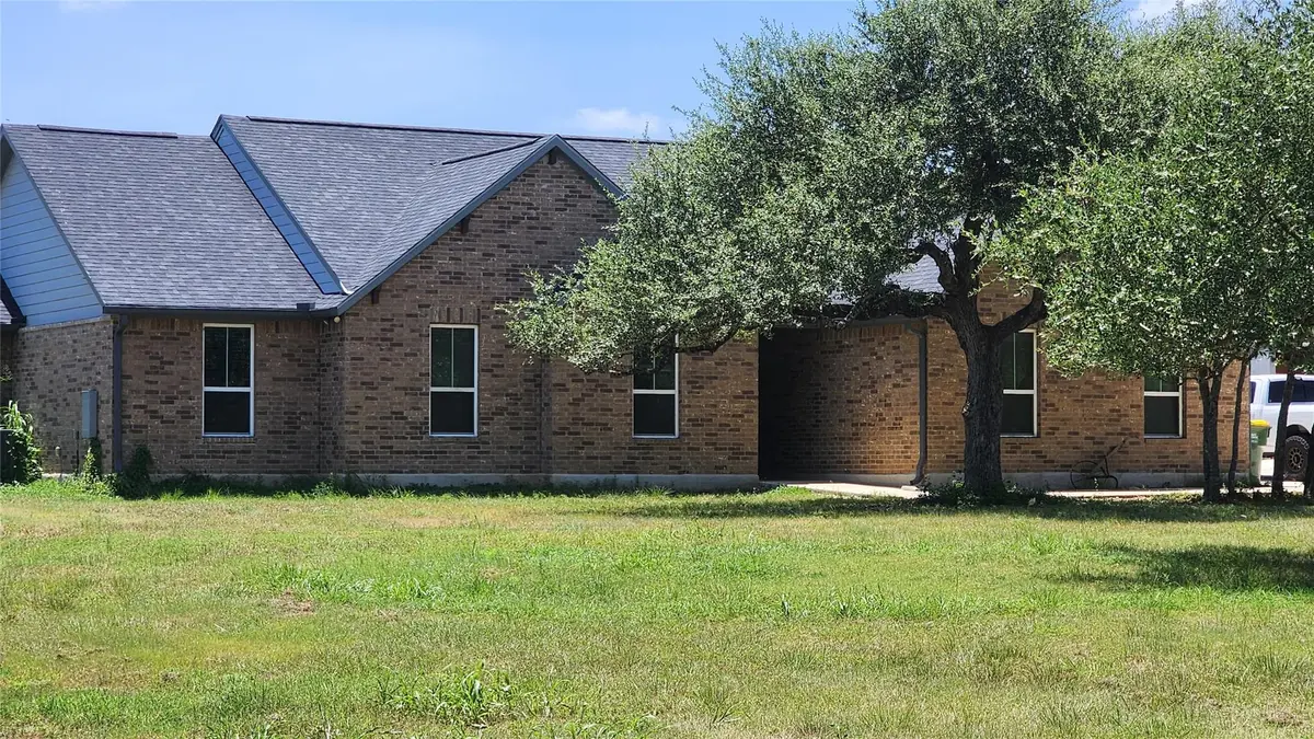 185 Valley Sierra LN, Driftwood, TX 78619