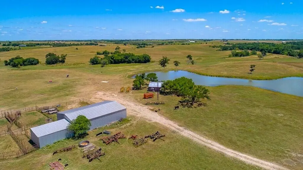 1100 County Road 465, Coupland, TX 78615