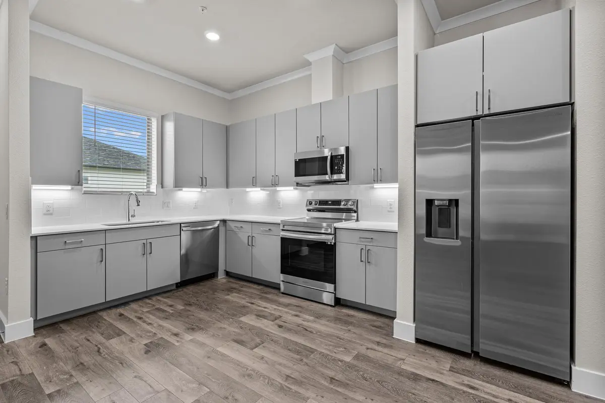 865 Limmer LOOP #403, Hutto, TX 78634