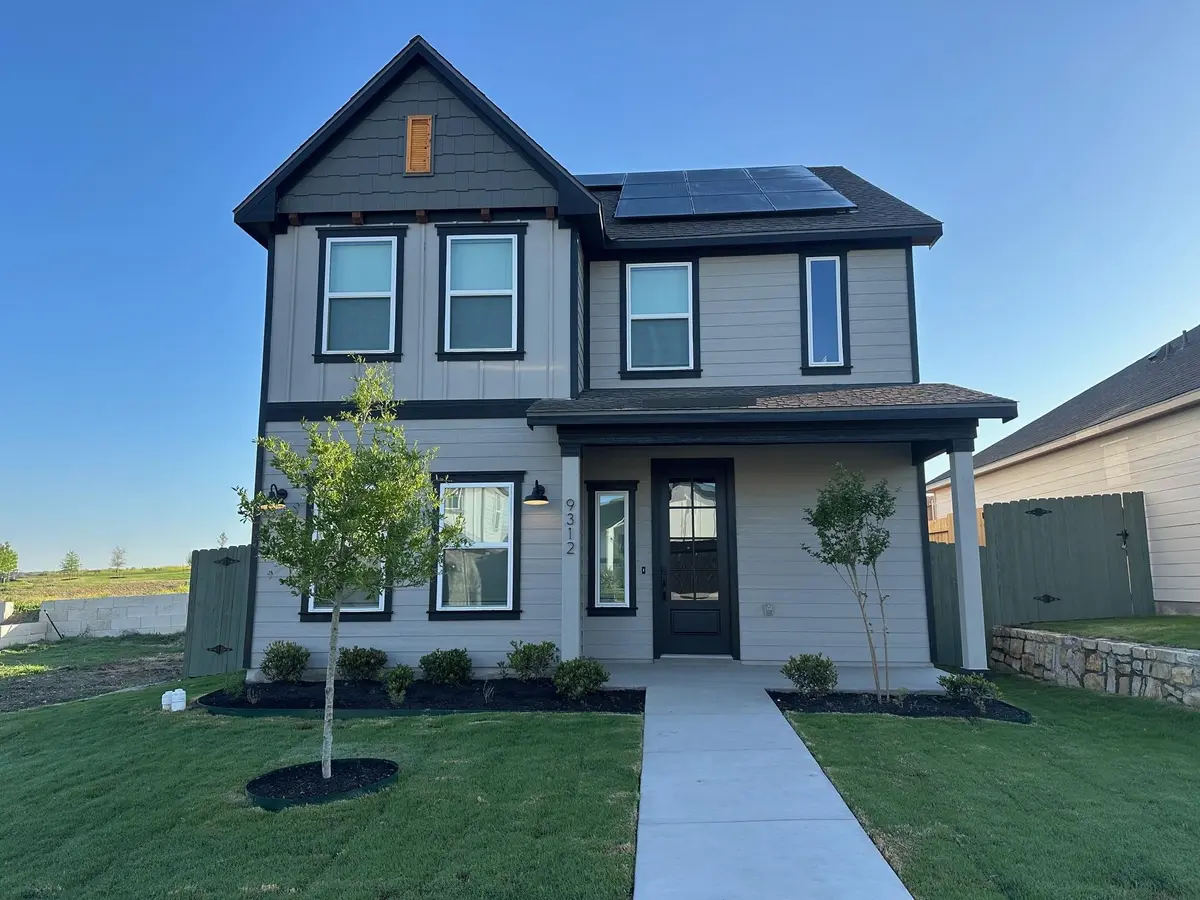 9312 Gladsome PATH, Manor, TX 78653