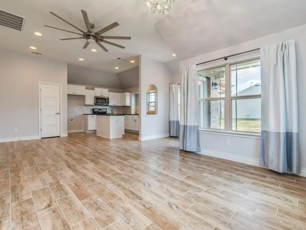 2112 Pindos Pony WAY, Georgetown, TX 78626